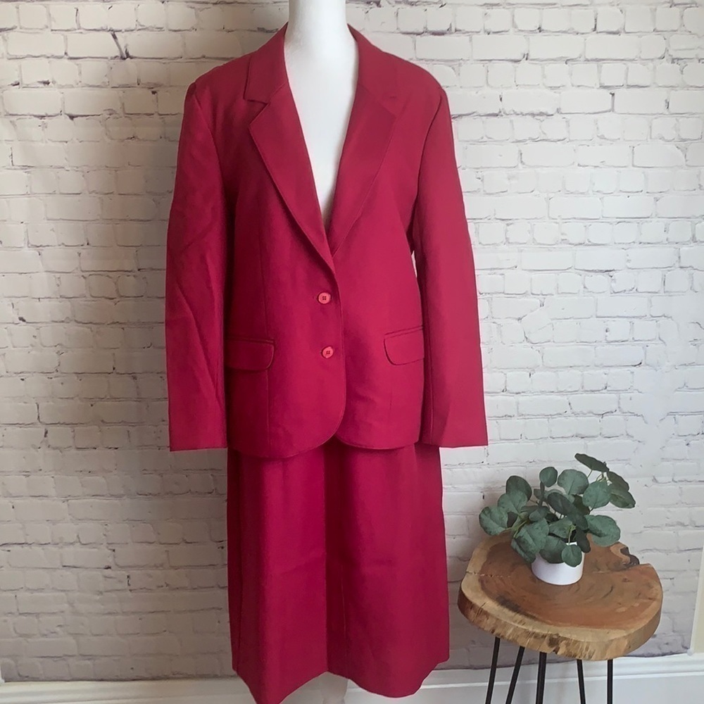 Vintage Haberdashery Fuchsia Skirt Set